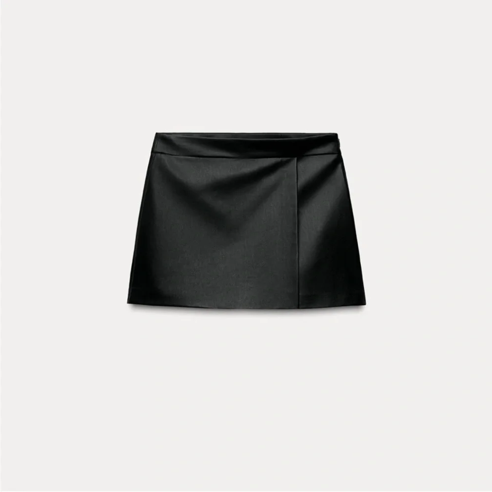 ZARA FAUX LEATHER SKORT - Picture 5 of 7